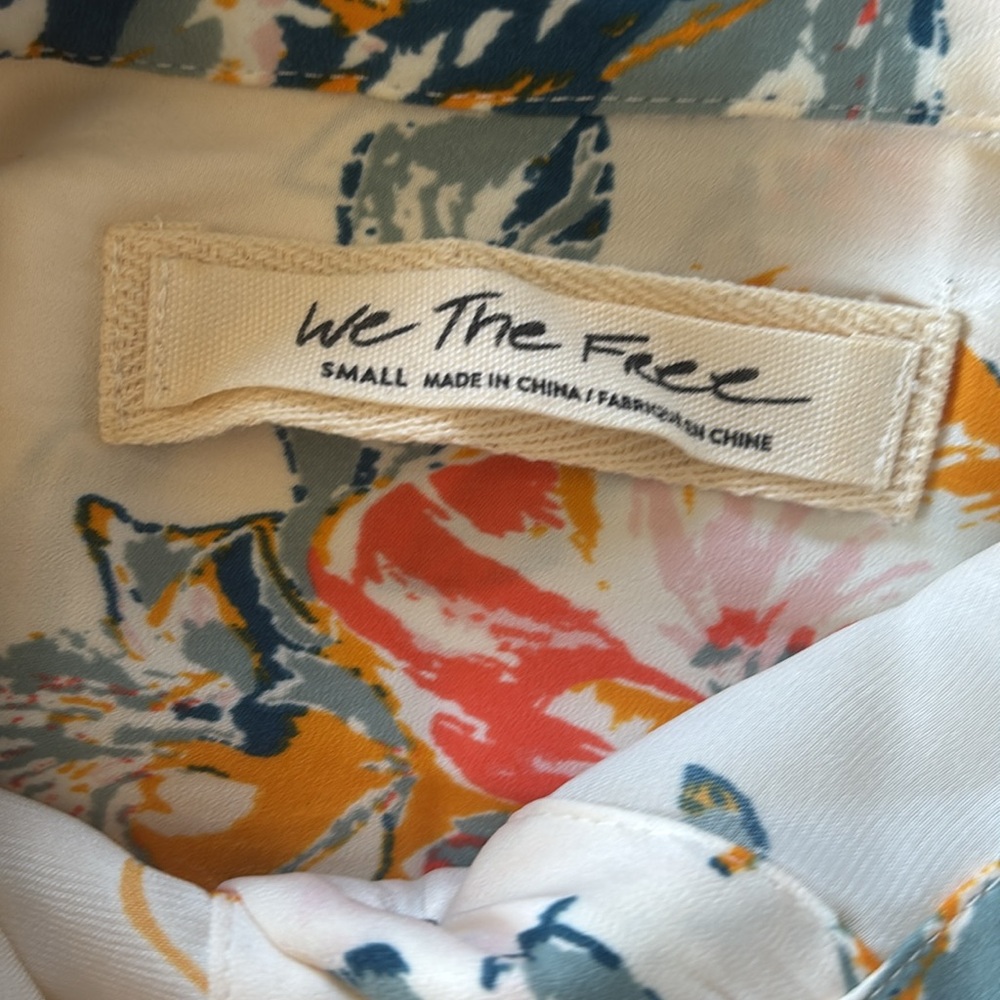 Free People Oversize Cropped Button Down Lily of the Valley Top Small Hawaiian - Picture 9 of 10